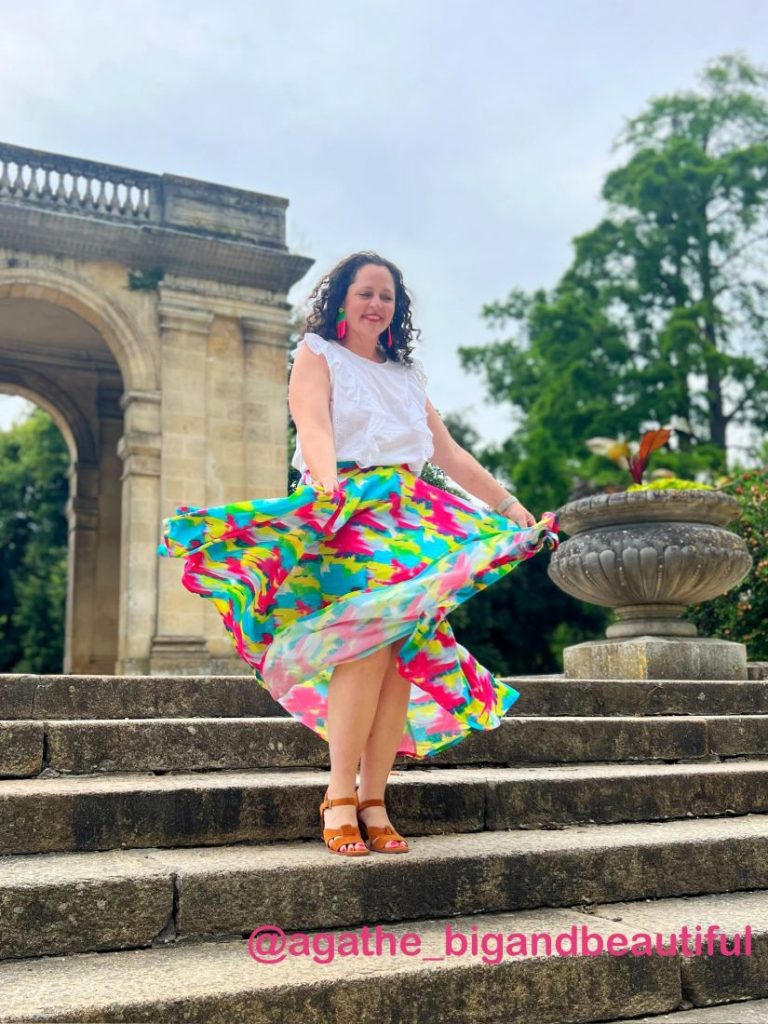 Jupe à fleurs cintrée et courte | Robe Fleurie